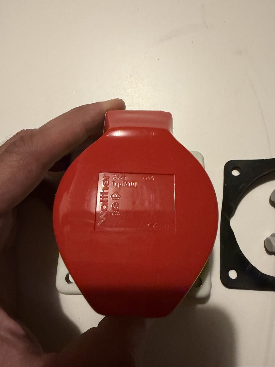 Walther Spine: Walther Starkstrom Steckdose 16A 400V CEE IP67  – Usato da Urtenen-Schönbühl venduto da daremare 1