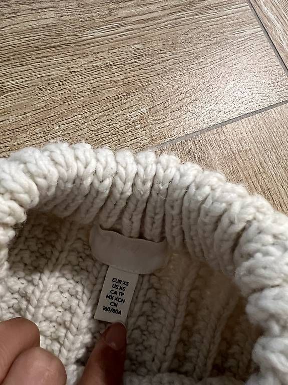 Maglioni & Felpe: Pullover H&M mit Fransen Gr. XS – Usato da St. Gallen venduto da kka_l9wg 2