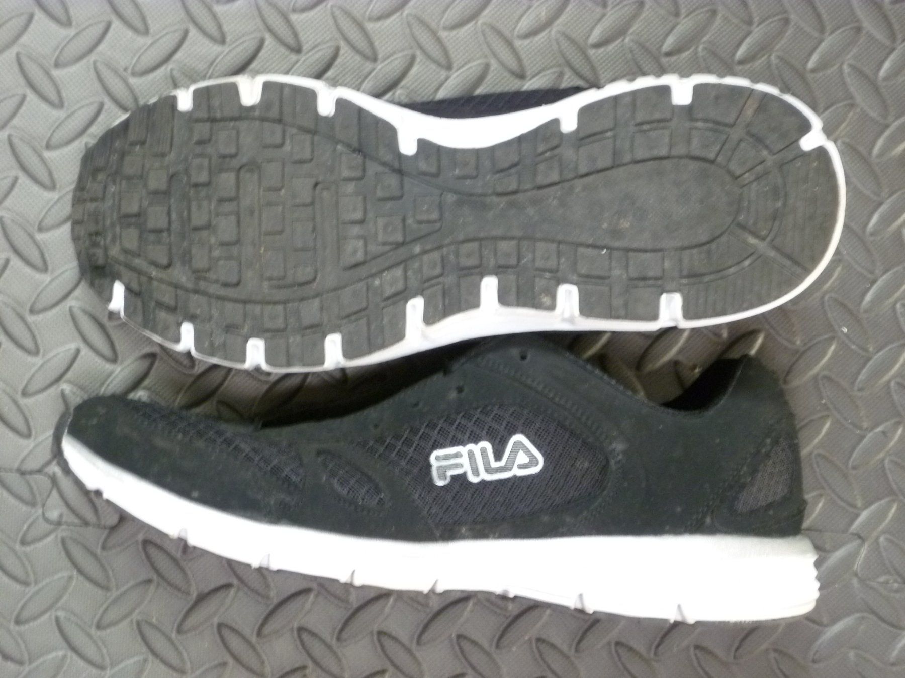 Fila Herrenschuhe: FILA SPORTSCHUHE GR. 46 – Gebraucht aus Safenwil von universum78 1