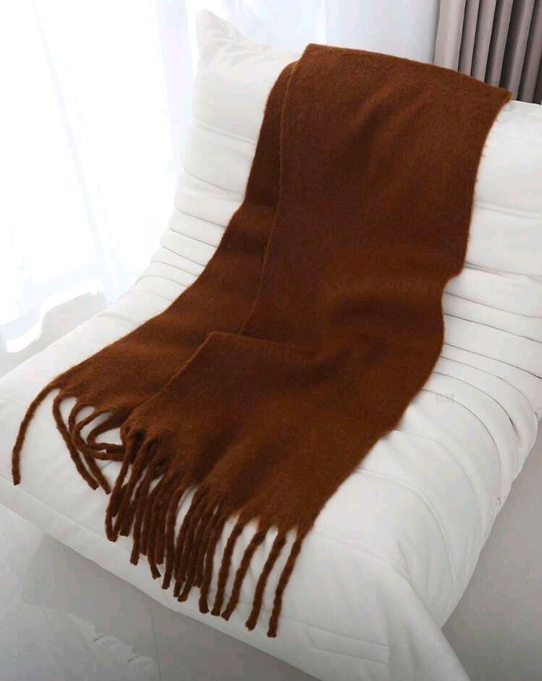 Foulards & écharpes: NEU - Oversized Winterschal mit Fransen – Neuf (Voir description) à Thalwil par FashionVault 1