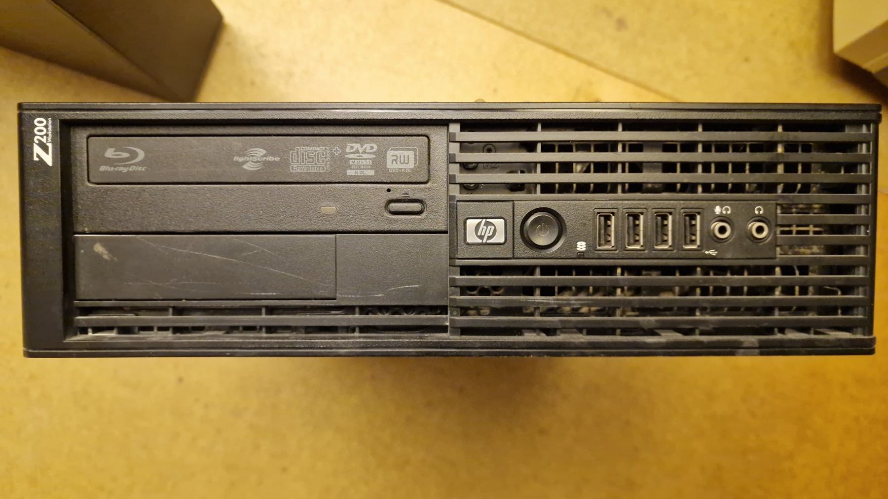 Hewlett Packard PCs: 2x HP Z200 SFF gut ausgerüstet – Gebraucht aus Bern von Skiper 2