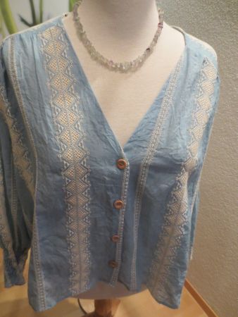 ZARA Bluse mit wunderschöner Stickerei Gr.L blau/weiss neu