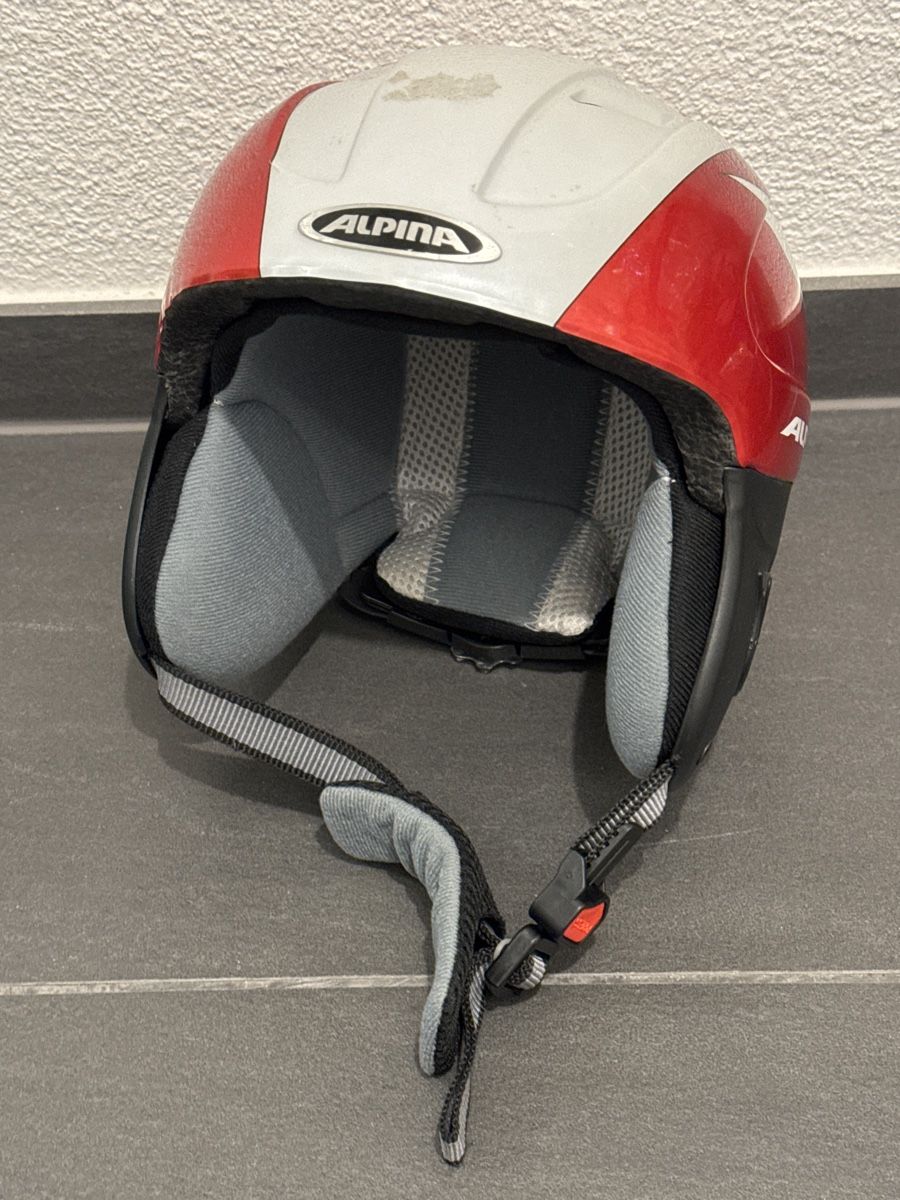 Alpina Caschi: Kinder Skihelm – Usato da Remigen venduto da Mathias1981