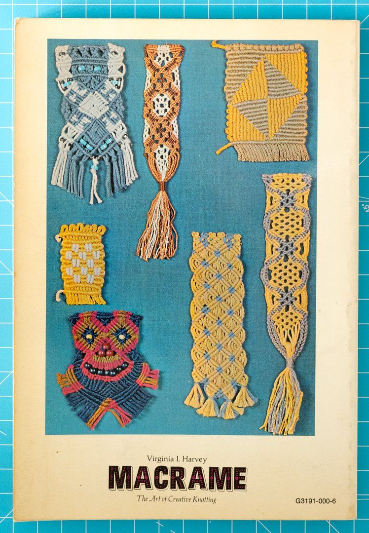Libri: Macrame, the Art of Creative Knotting – Usato da Zürich venduto da AuctionAlan 1