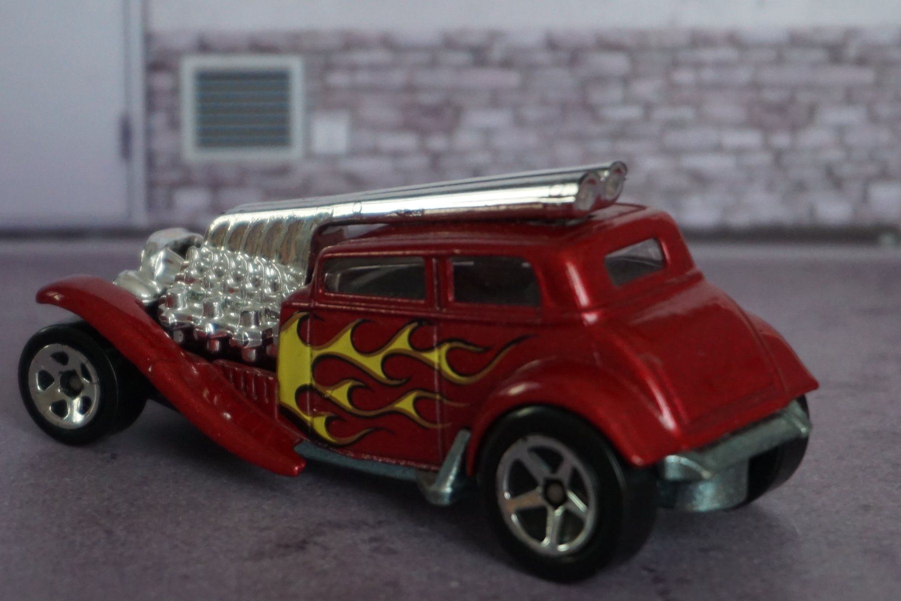 Hot Wheels Modellini d'auto: HotWheels Straight Pipes COOL !!!!!!!!!!!!!!!!!!!!!!! – Usato da Reiden venduto da Doppeldecker69 1