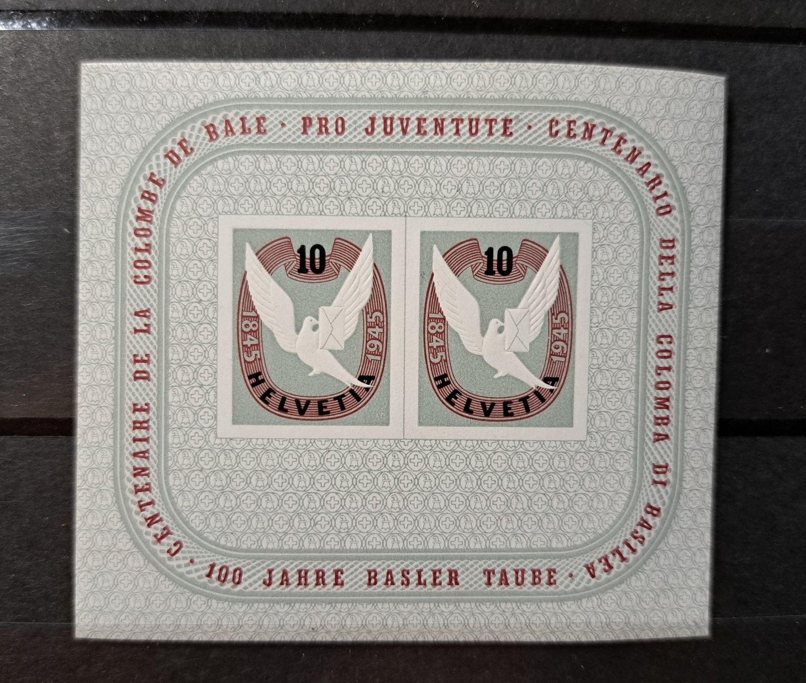 Tutti i francobolli: 100 Jahre Basler Taube 1945 Block postfrisch – Nuovo e nell'imballaggio originale da Unterägeri venduto da PhilatelieStudiger