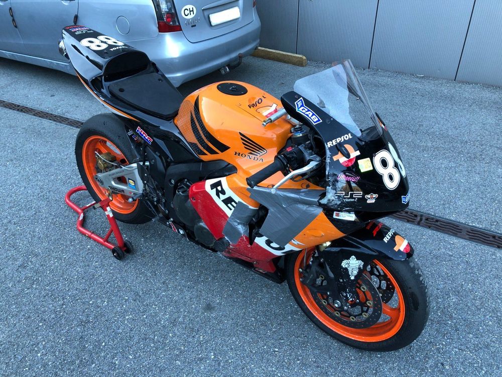 Protecteur De Chaîne Pour HONDA CBR 600 RR PC37 - Pièce D'occasion En Bon état, Protège La Transmission