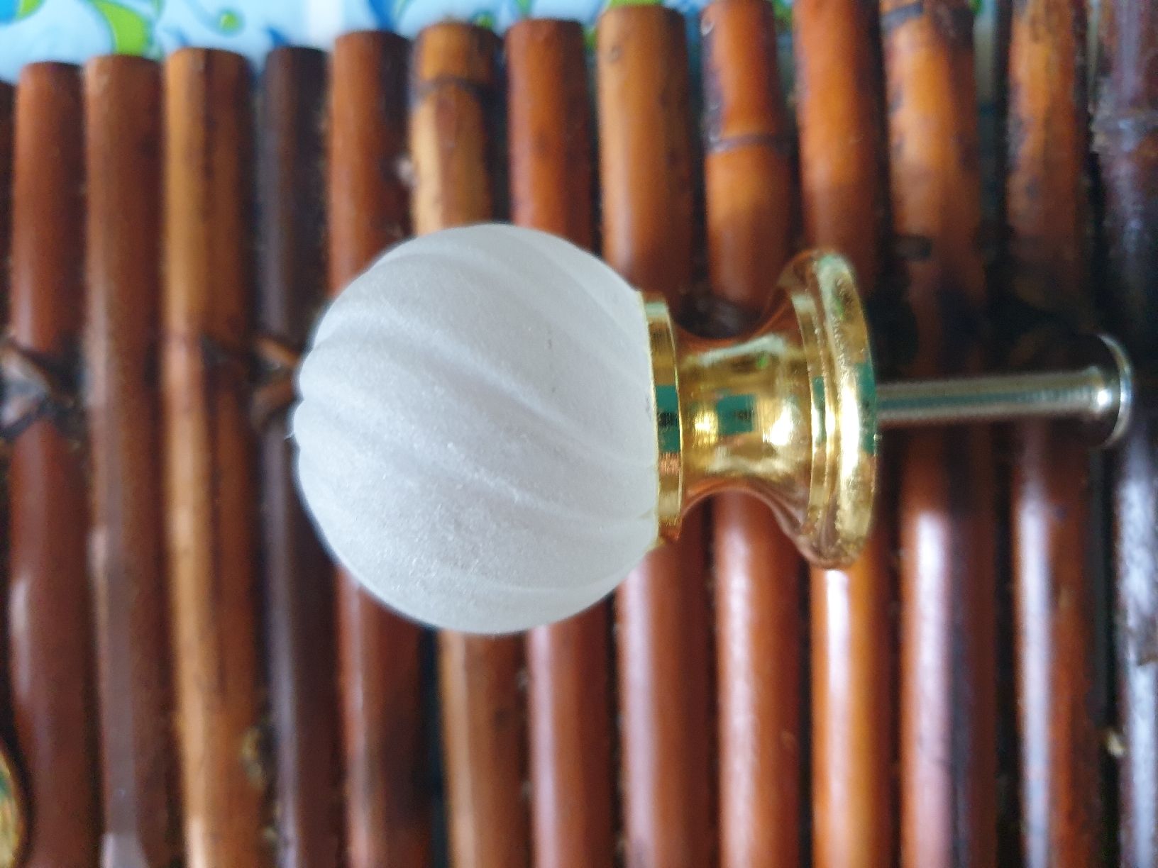 Tutte le decorazioni: 20 POMELLI PER ARMADI/CASSETTI – Usato da Viganello venduto da Priska.c 4