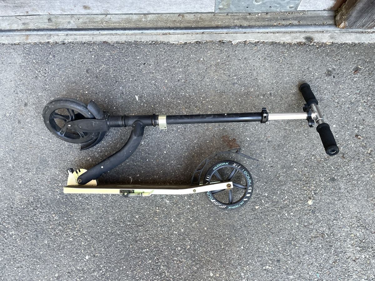 Hudora Fahrzeuge für Kinder: Trottinett Hudora – Gebraucht aus Sissach von Sunil03 2