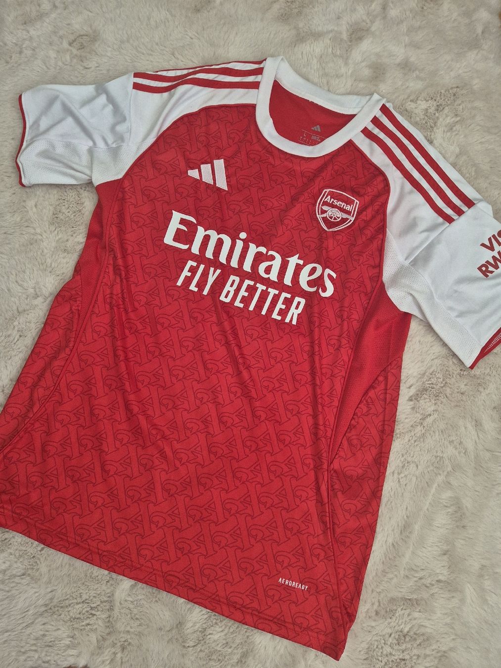 Canottiere & Pantaloni: maillot Arsenal Saka taille L – Usato da Réchy venduto da Sebastien.Zambaz
