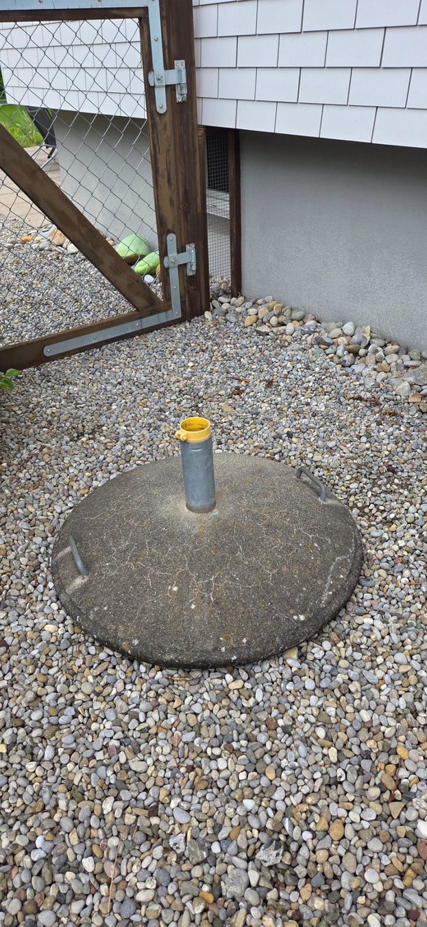 Ombrelloni: Stewi- Sonnenschirmständer – Usato da Rickenbach b. Wil venduto da Handwerker03