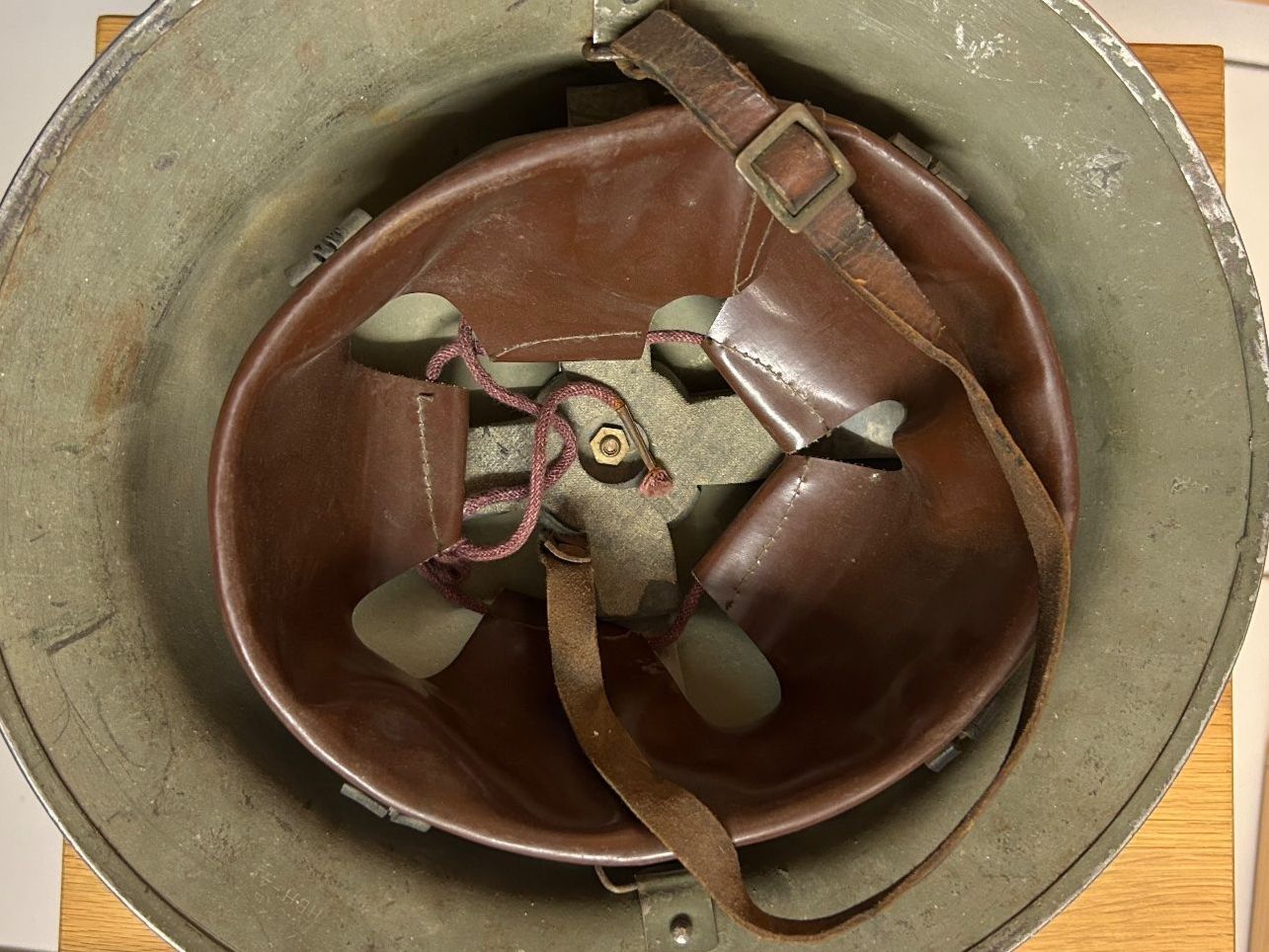 Uniformen & Effekten: Casque britannique Mk II - WW II – Gebraucht aus Corminboeuf von Leader22 2