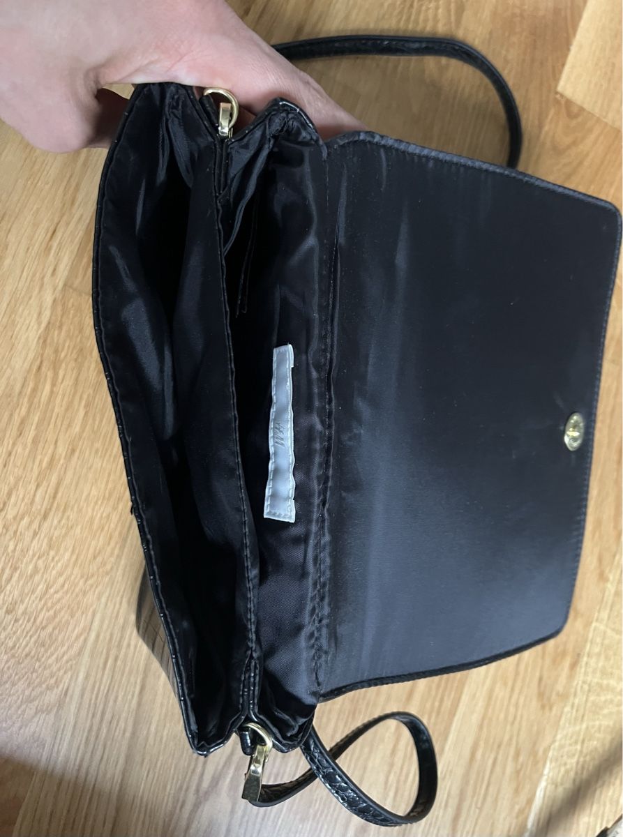 Taschen für Damen: Night out Tasche - Kroko-Optik Kunstleder – Neu (gemäss Beschreibung) aus Laufen von li_ga7 2