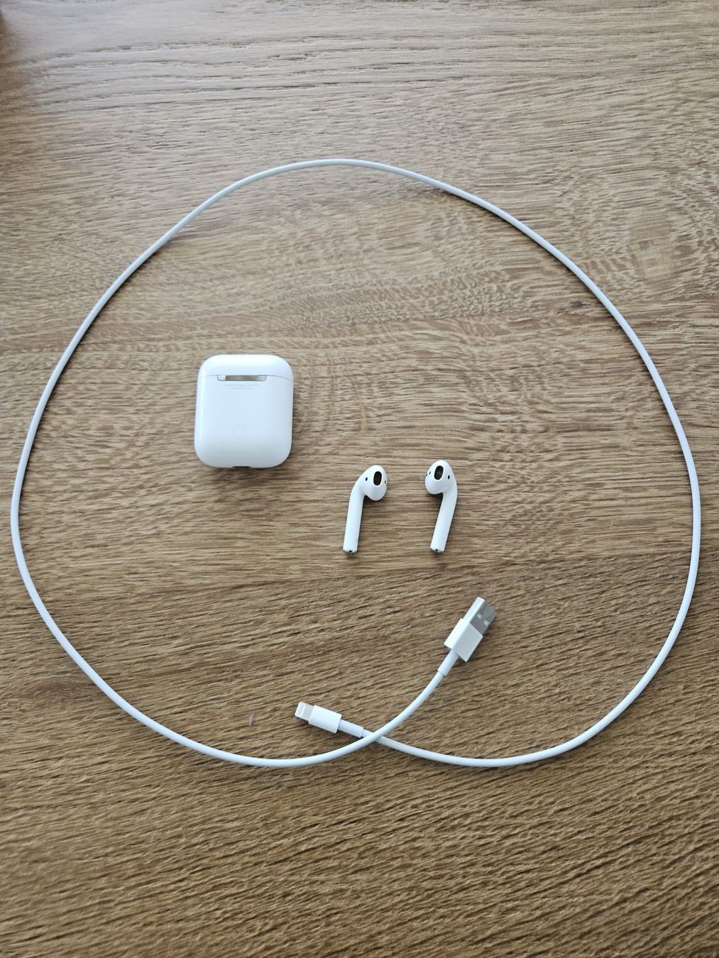 Apple Cuffie: Apple AirPods Pro (2. Gen) mit Ladecase – Usato da Aesch ZH venduto da _tigerlily_ 1