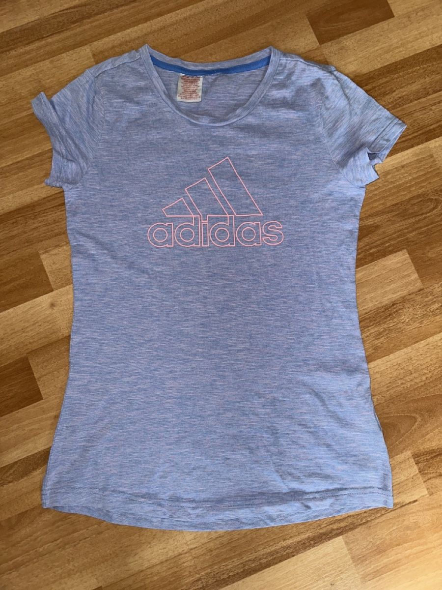 Adidas T-Shirts: Adidas T-Shirt einfache Brustbreite 42cm – Gebraucht aus Heiden von fam_797q