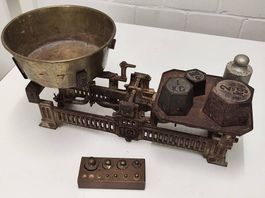 Antike Tischwaage/Kaufmannswaage