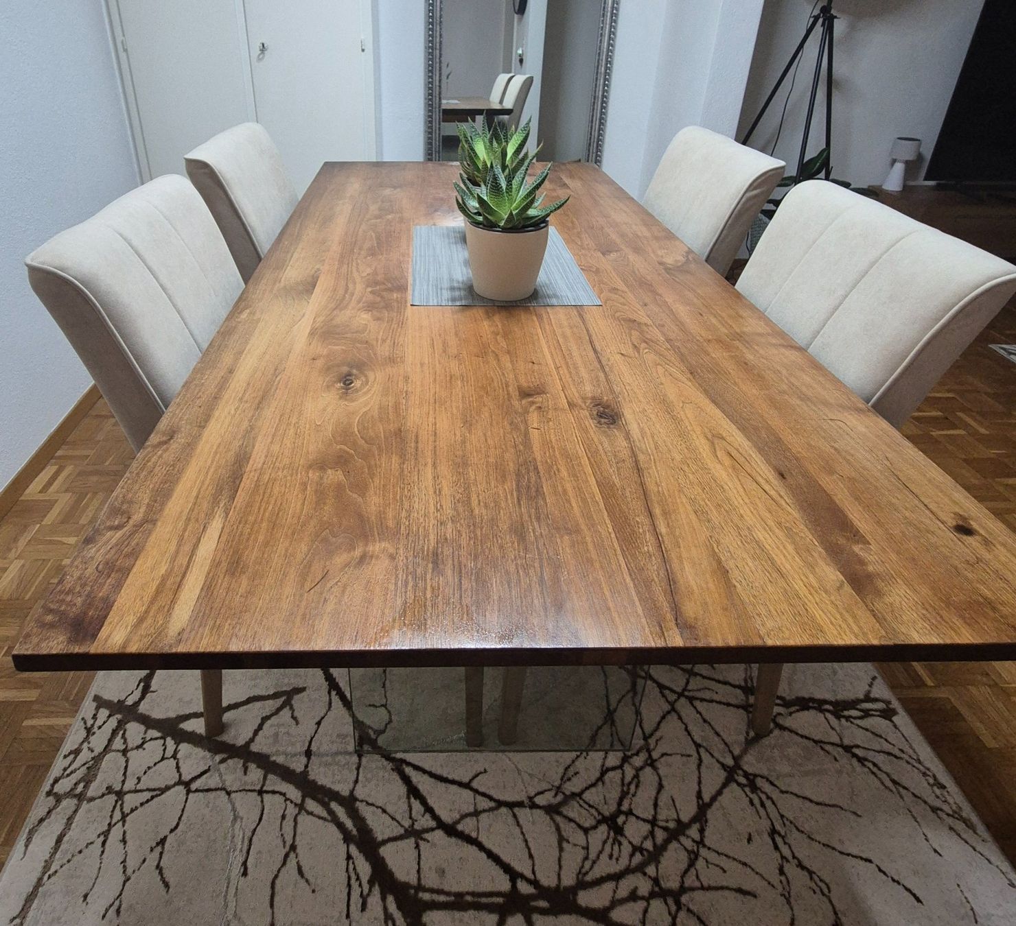 Set de table et chaises: Esstisch mit  Stühlen – D'occasion à Mellingen par Loewe2006 5