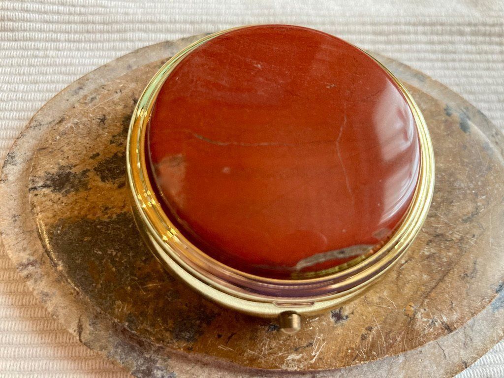Minerali & Pietre curative: Pillendose -Jaspis-rot Steinplatte – Nuovo (secondo la descrizione) da Biberist venduto da tl-schmuck