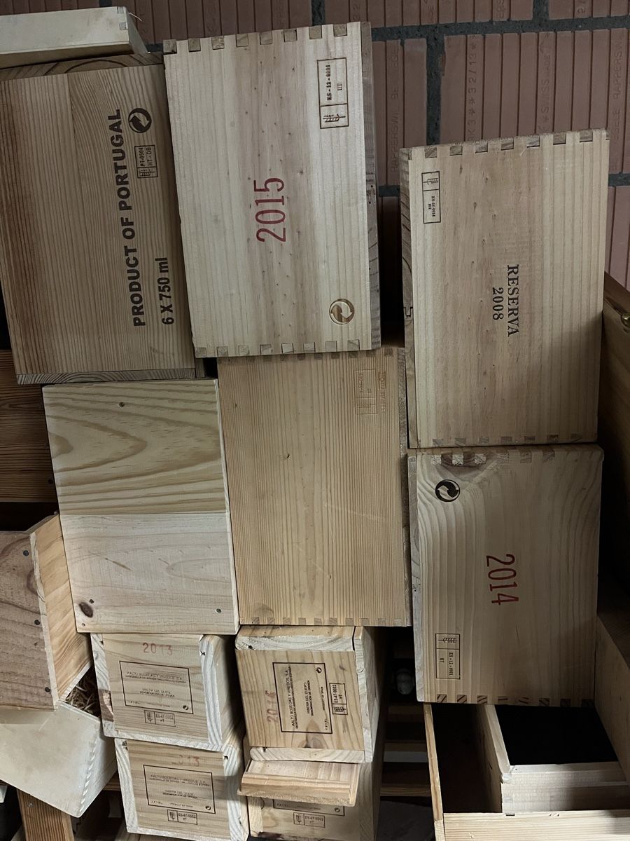 Altro: 40 Weinkisten aus Holz – Usato da Krattigen venduto da schnuedi10