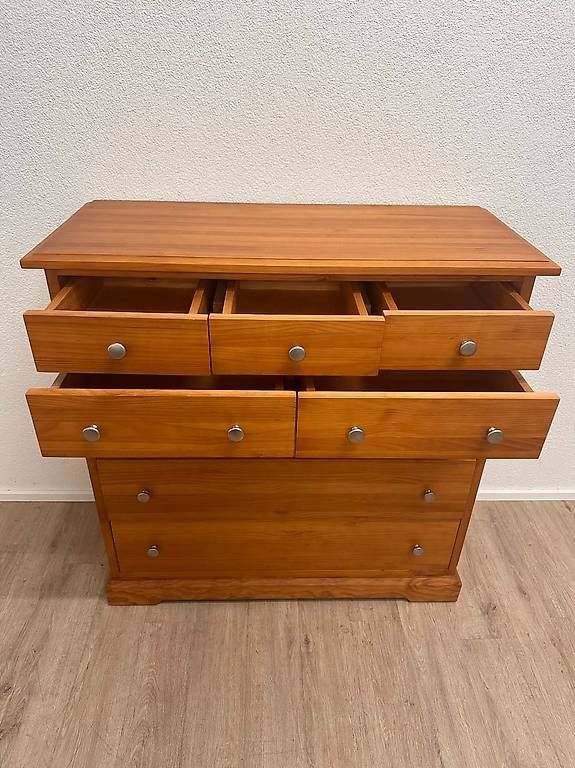 Commodes: Holzkommode mit 8 Schubladen – D'occasion à Obernau par Arche_Noah_Brocki 1