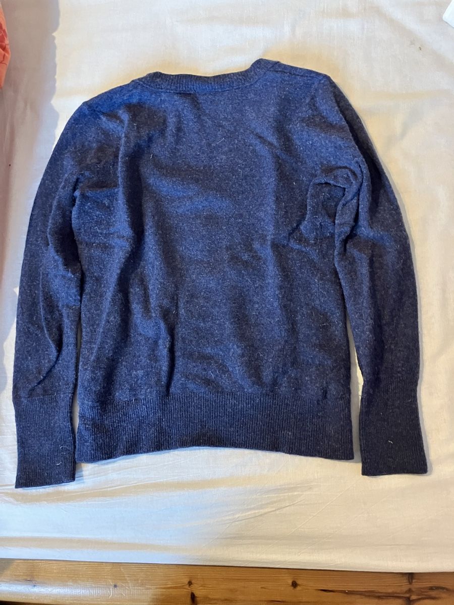 Pullover & Sweatshirts: Angenehmes Blau – Gebraucht aus Baden von sylivianne 1
