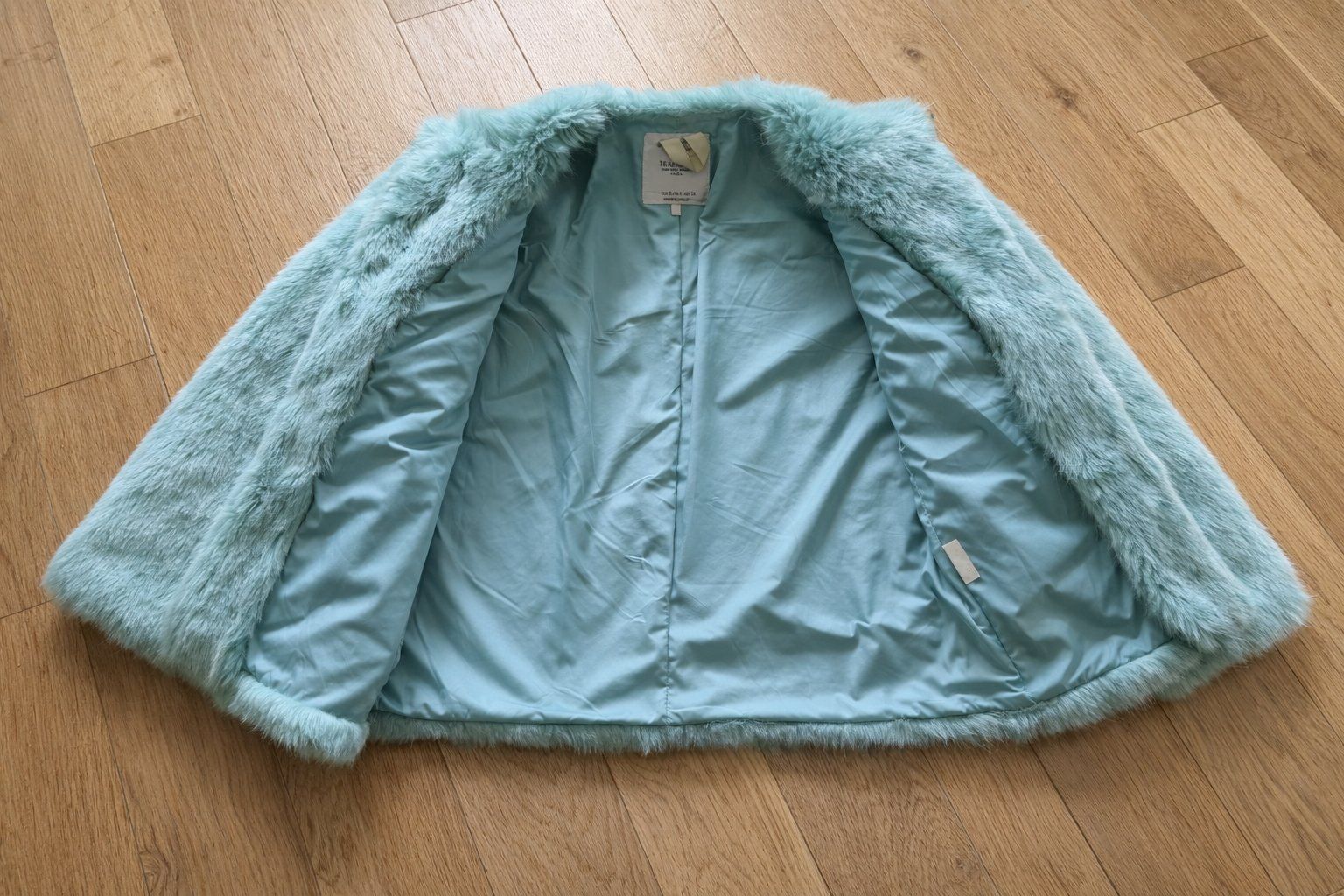 Zara Giacche: ZARA blaue Kunstfelljacke Gr. S – Usato da Männedorf venduto da phi_5pvk 1