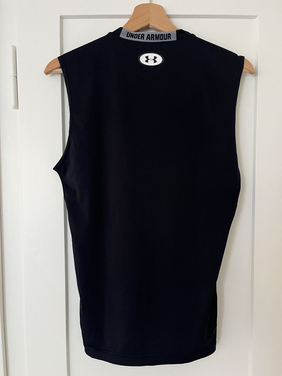 Under Armour T-shirt: Under Armour Kompressionsshirt – Usato da Zürich venduto da ale_t 1