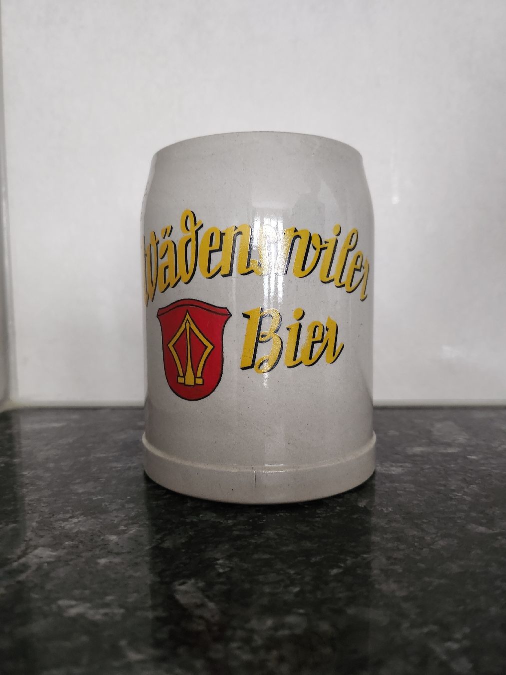 Bicchieri: Chope à bière en grès Wädenswiler Bier  – Usato da Sierre venduto da Lys1954