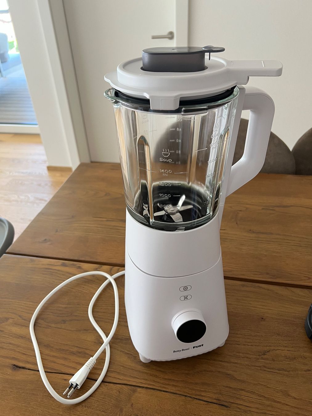 Betty Bossi Küchengeräte: Standmixer mit Kochfunktion Betty Bossi – Gebraucht aus Naters von powerlara_