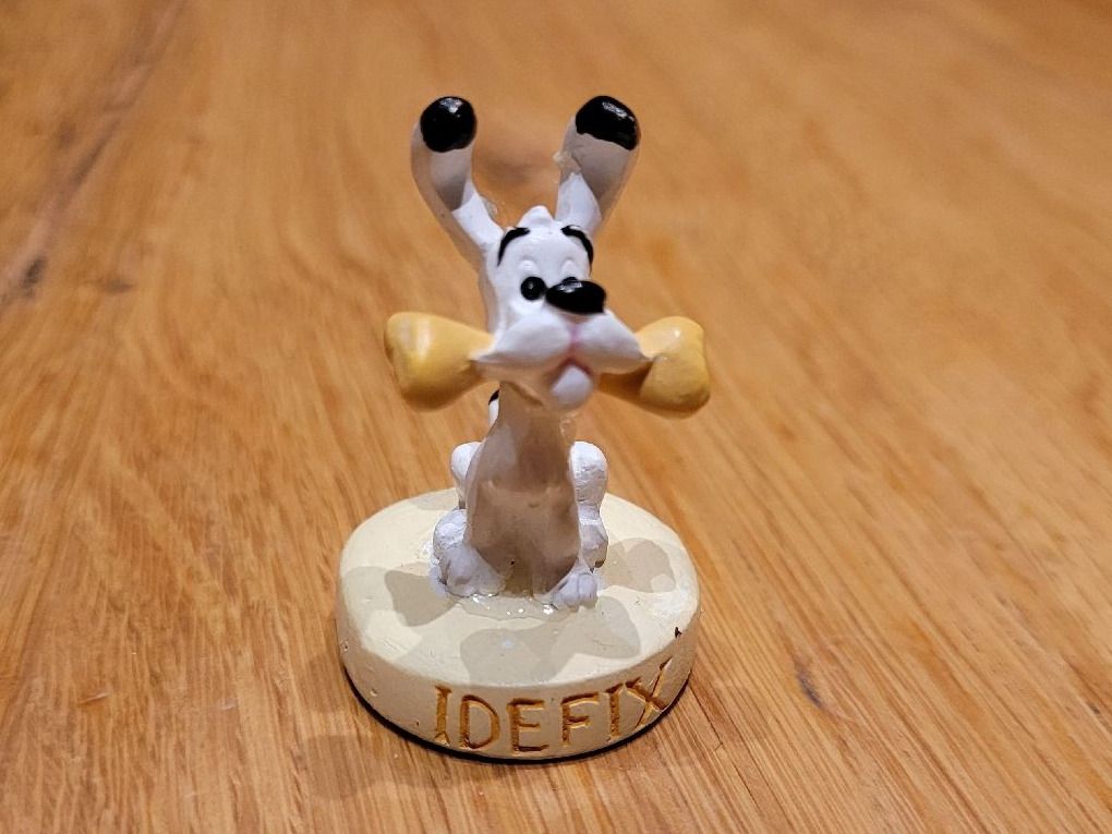 Statuette: ASTERIX & OBELIX mit ihren Freunden – Usato da Nottwil venduto da echtMOMO 6