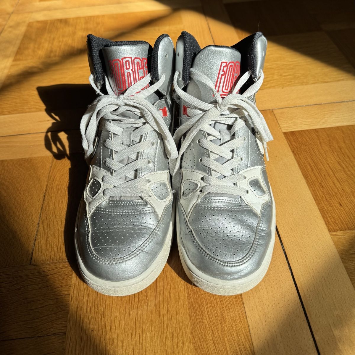 Nike Scarpe da uomo: Vintage Nike Force High-Tops, Silver, EU 40 – Usato da solothurn venduto da mil_ja.t 1