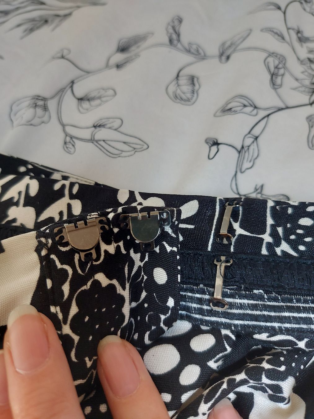 Gonne: Jupe Vivienne Tam 100% soie - Taille S – Usato da Lausanne venduto da Super-cerise 2