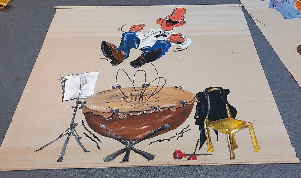 Foto & Immagini: 2 Transparente 200 x 210cm mit Blasmusik-Cartoons – Usato da Uster venduto da mus_t2bq 1