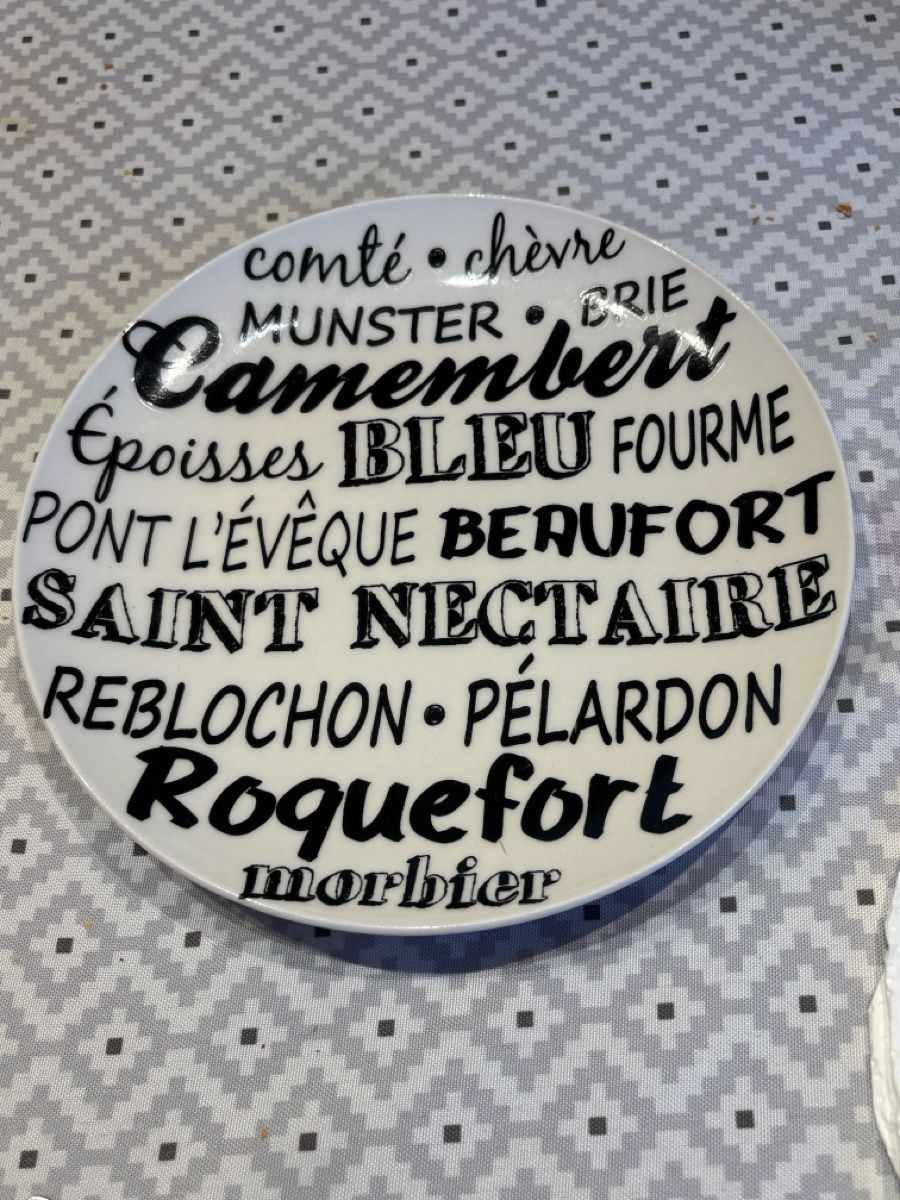 Assiettes: Assiette à Fromage décorative style bistrot set  – Neuf avec emballage d'origine à Ste- Croix par boutondor64 4
