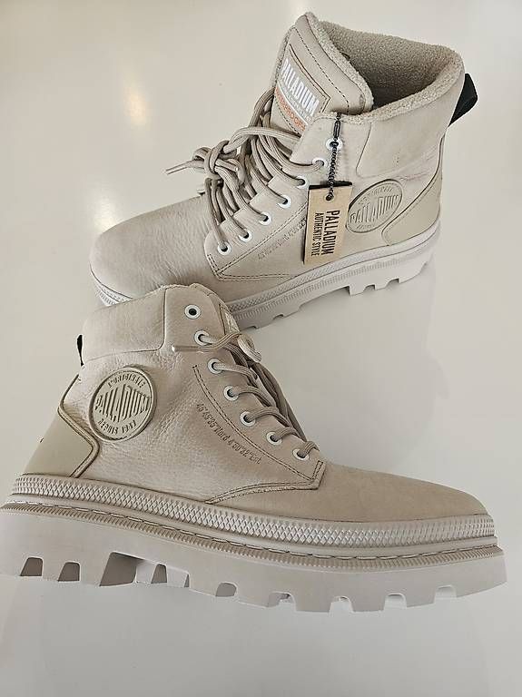 Herrenschuhe: NEU Winterboots beige Palladium waterproof Gr. 41 – Gebraucht aus Luzern von Donky_king