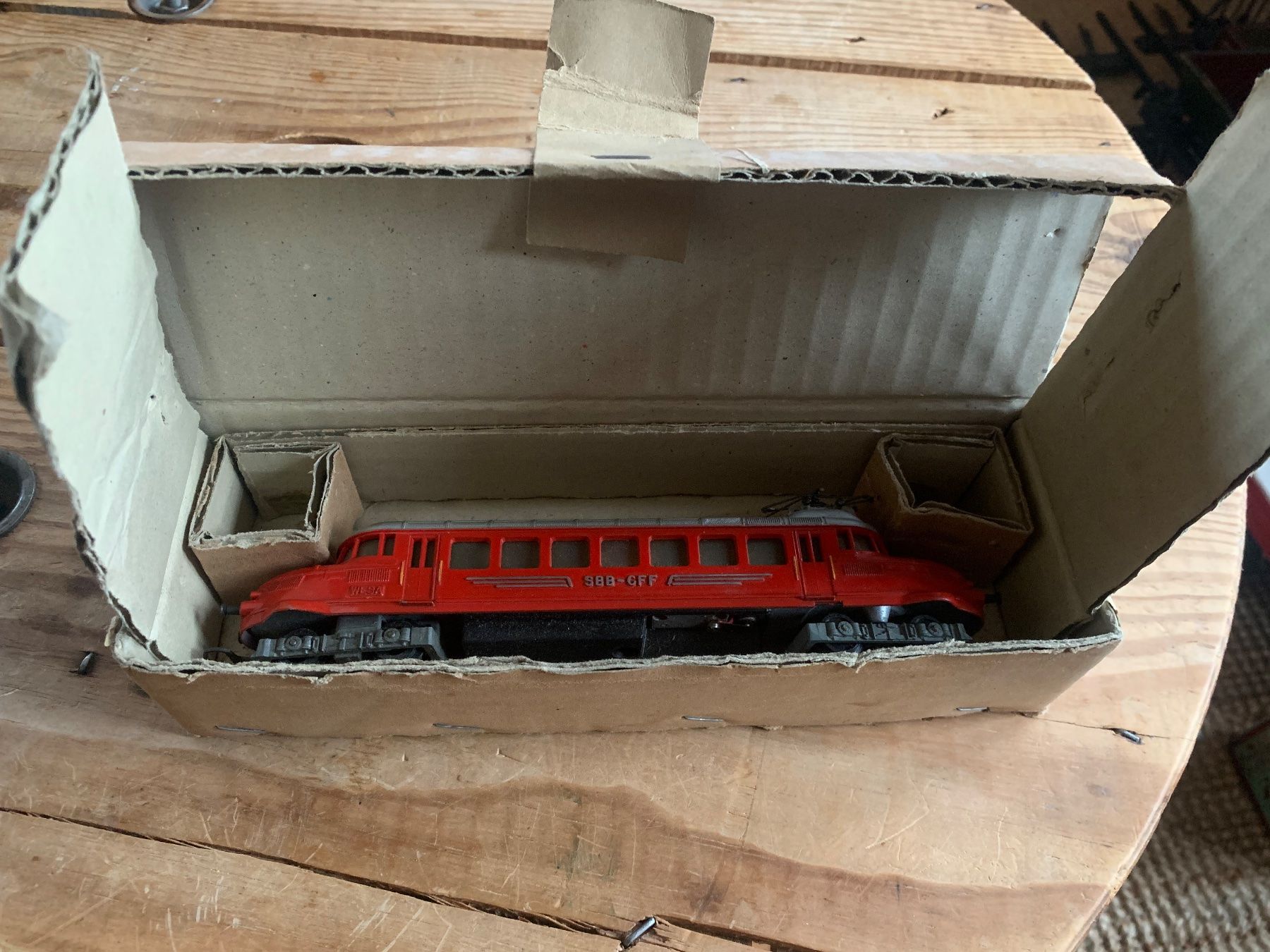 Wesa Modellini di ferrovie: WESA Roter Pfeil – Usato da Bibern SO venduto da wecafra