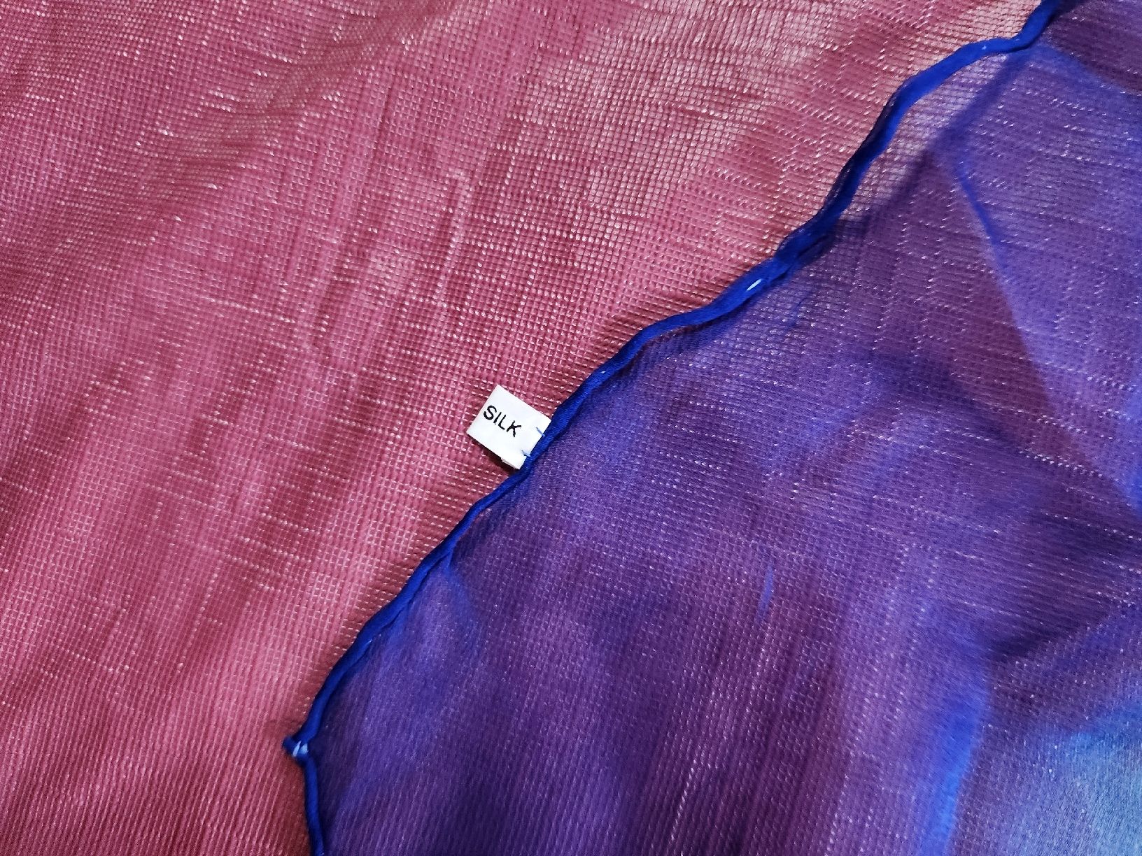 Foulards, Tücher & Schals: Foulard en soie 100% multicolore  – Gebraucht aus Niedergösgen von Eva2410 1