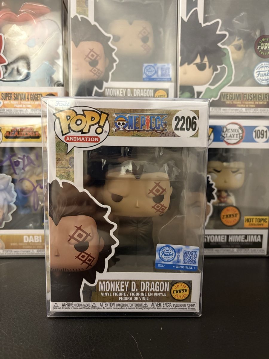 Funko Statuette: Funko Pop ! Monkey D. Dragon One Piece – Nuovo e nell'imballaggio originale da Alpnach Dorf venduto da Walsche