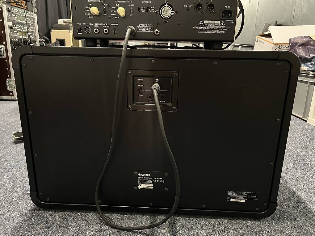 Amplificateurs: Yamaha THR100HD Top + THR-C212 Box – D'occasion à Zürich par rojello182 1