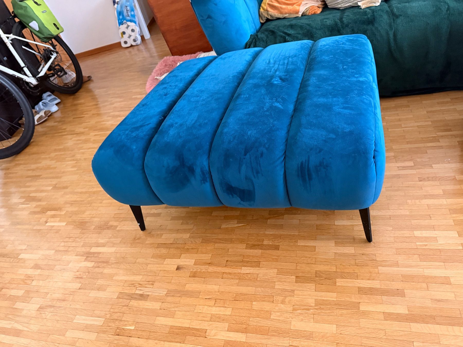 Hocker: Pouf bleu velour – Gebraucht aus Genève von baj_g7cm 1