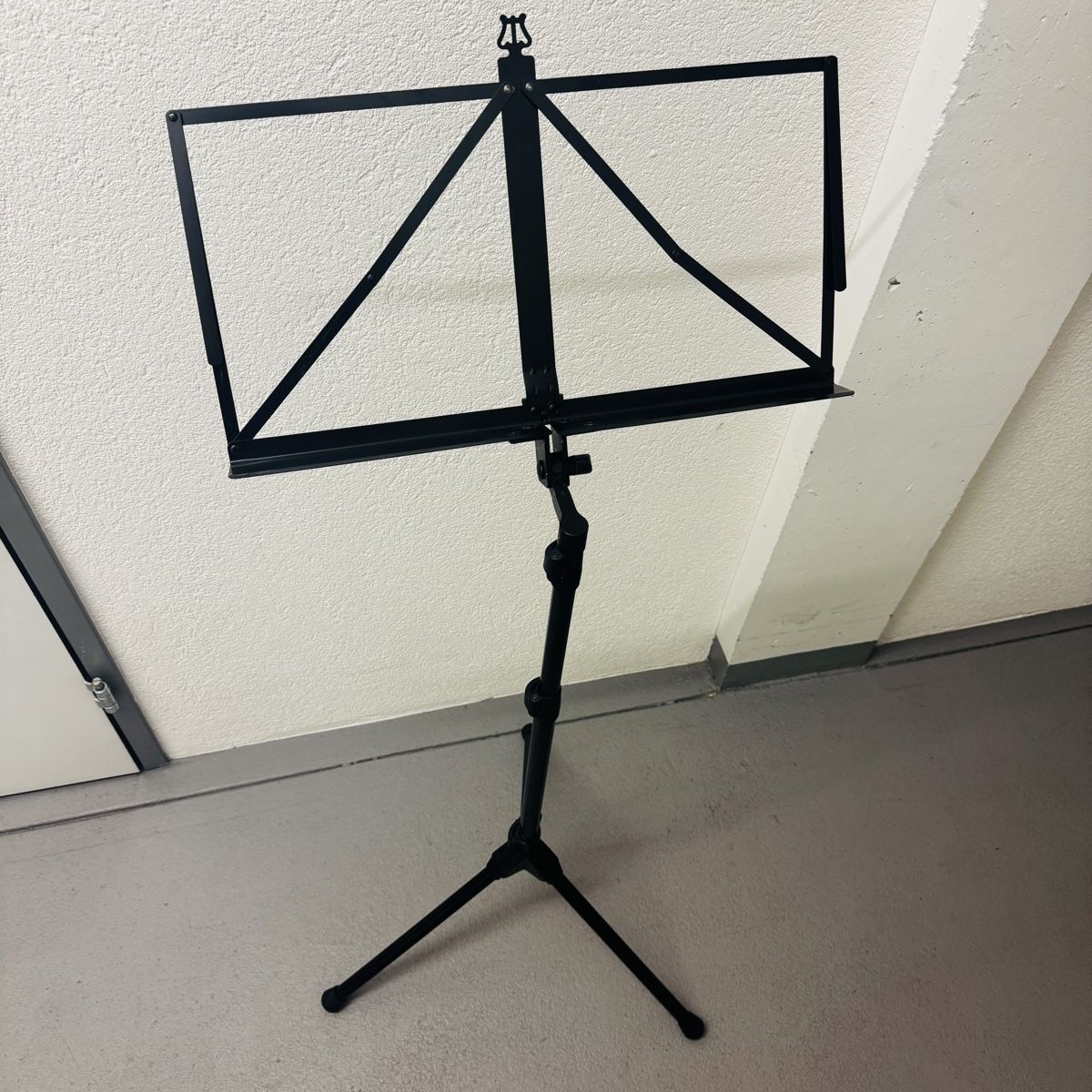 Supports pour instruments & partitions: Notenständer – Neuf (Voir description) à Solothurn par Simuz