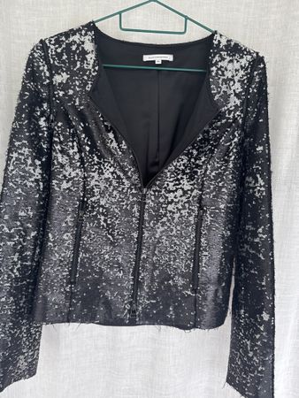 Blazer oder Gile.FAITH CONNEXION.