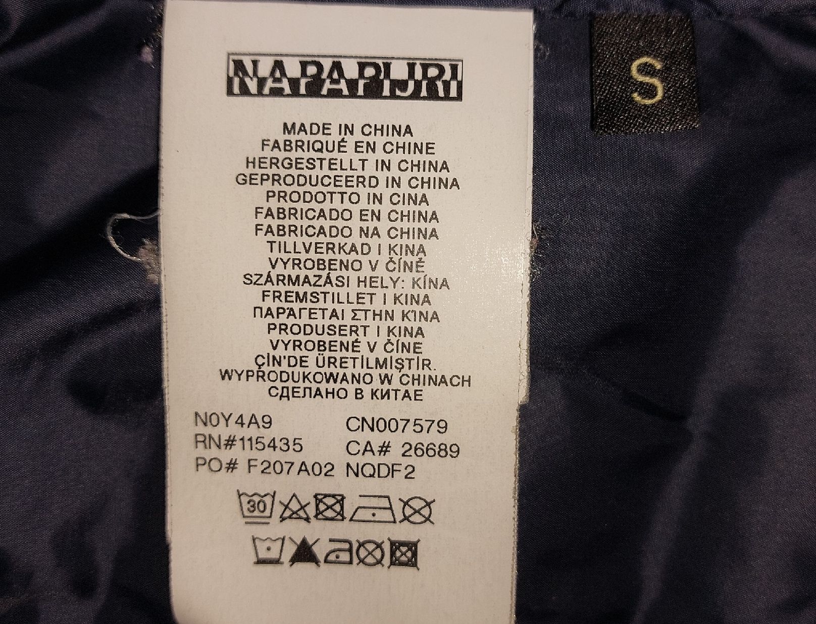Napapijri Giacche: Warme Winterjacke Napapijri – Usato da Frutigen venduto da han_cn5n 4