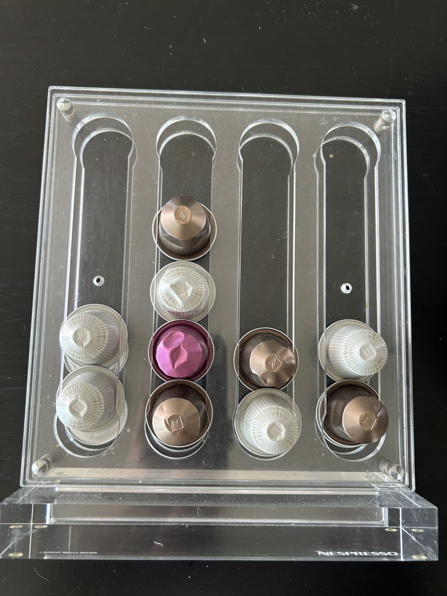 Nespresso Macchine per caffè & Macchine per espresso: Nespresso Pixie by Krups + Capsule Holder  – Usato da Epalinges venduto da kat_lyp6 2