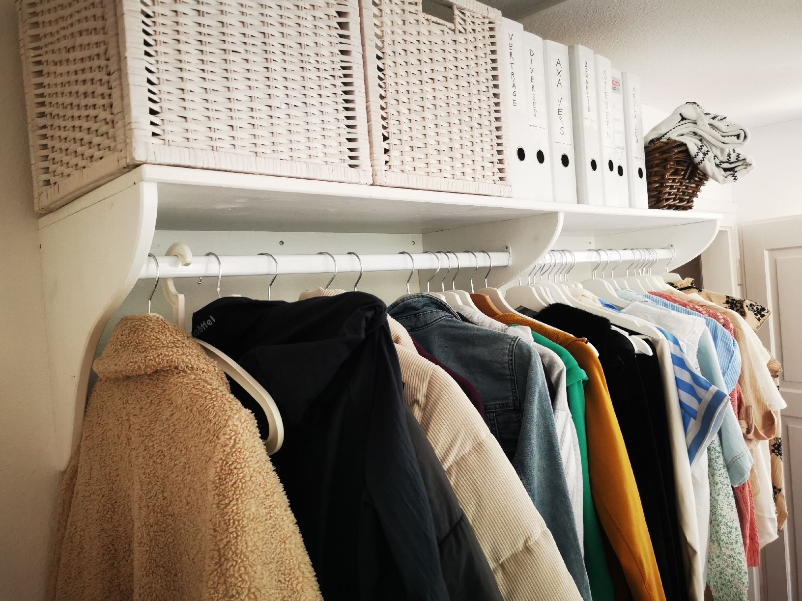 Garderobe: Garderobe / offener Kleiderschrank – Neu (gemäss Beschreibung) aus Arbon von Sunna1 1