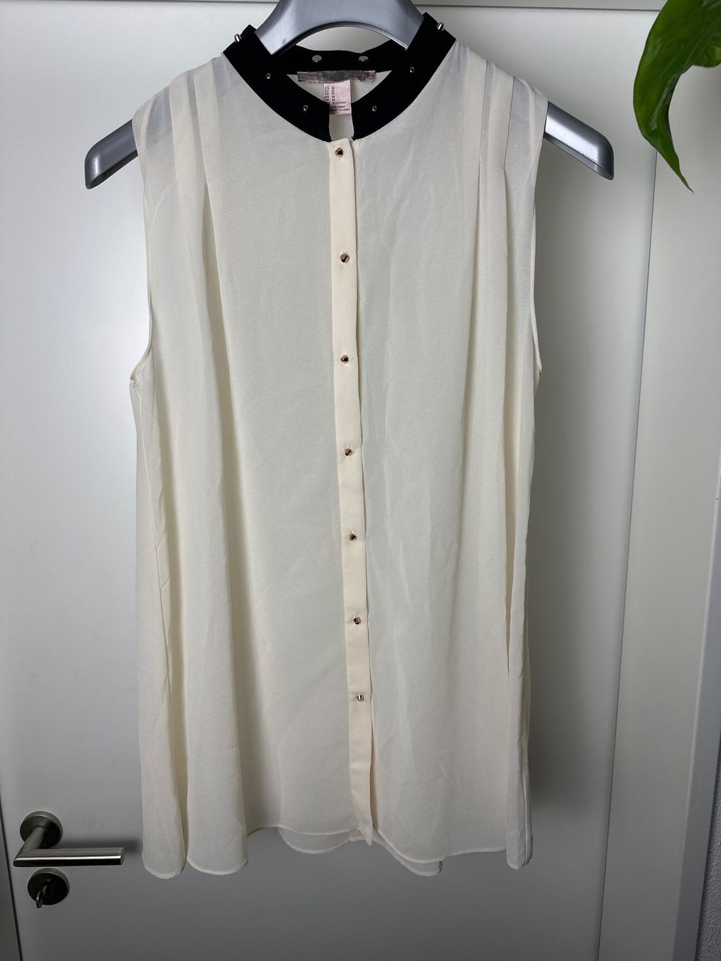 Blusen: Bluse Creme von Forerver21 Grösse M – Gebraucht aus Aarburg von Tonija