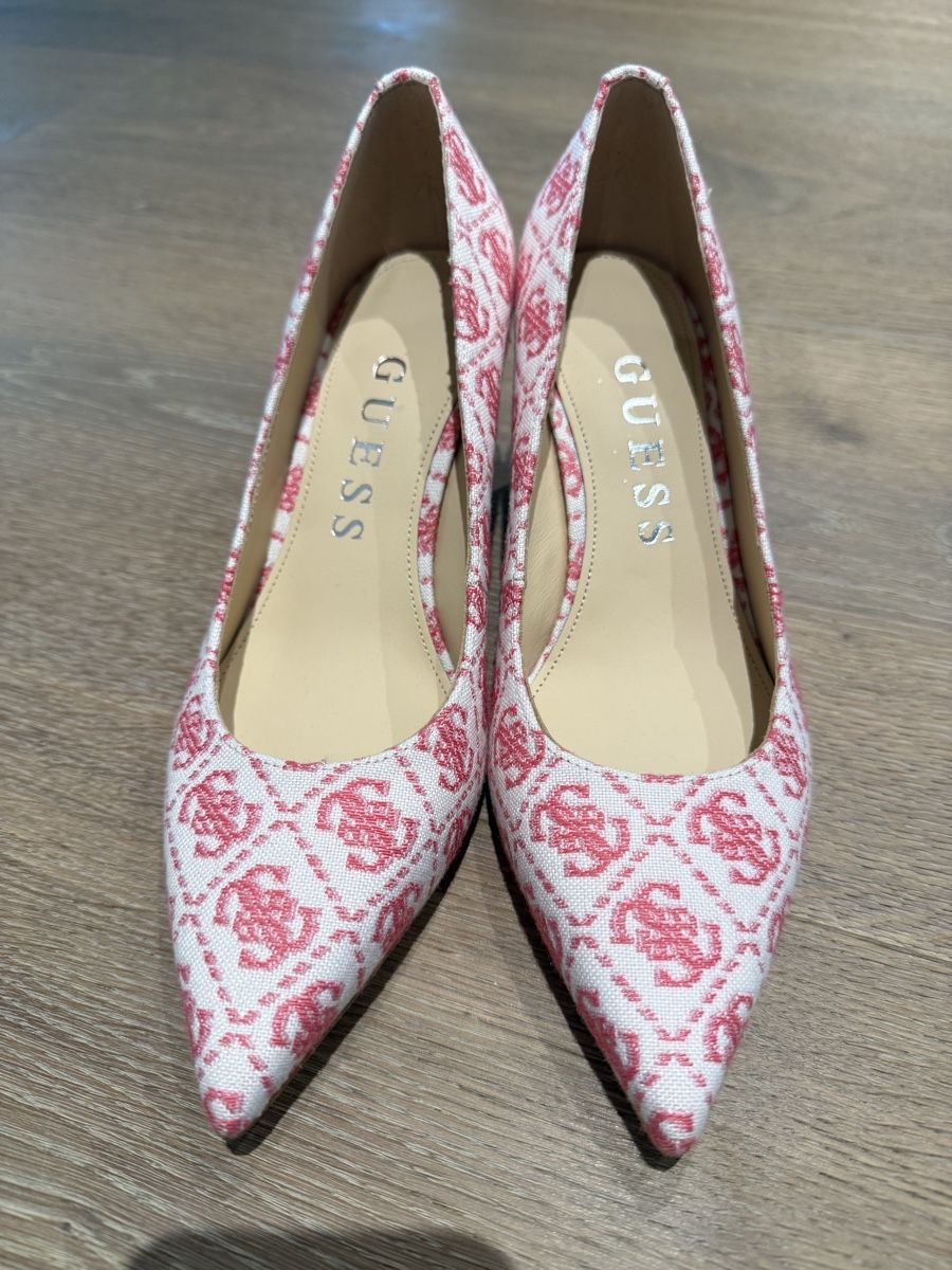 Guess Damenschuhe: Guess Pumps Sambalia Gr 39 – Neu (gemäss Beschreibung) aus Oberentfelden von mir_6dfk