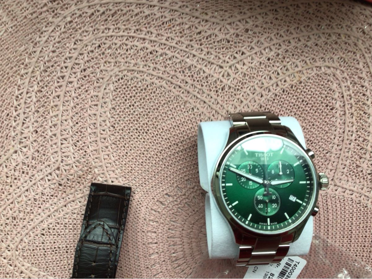 Tissot Montres: Tissot Chronograph in Grün – Neuf (Voir description) à Oetwil am See par ifnam