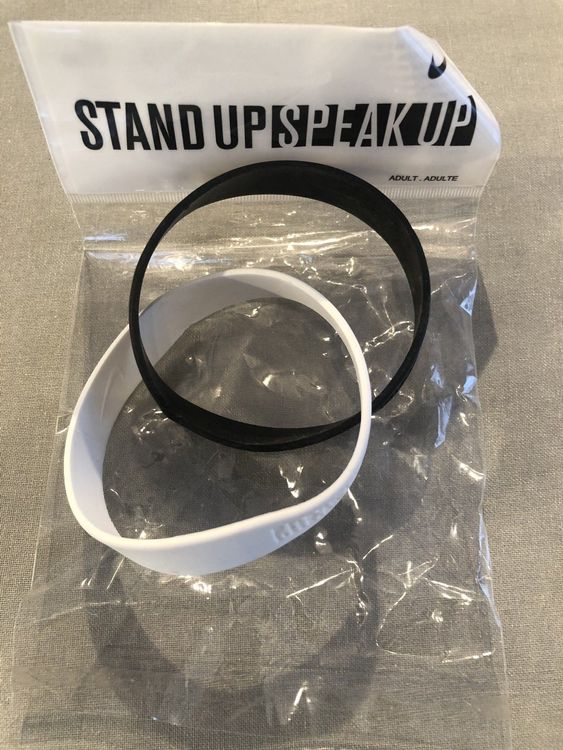 nike-stand-up-speak-up-armband-kaufen-auf-ricardo