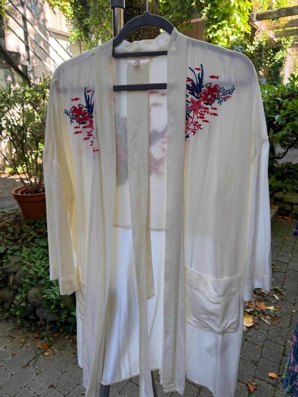 Internationale Kunst: Kimono Blutsgeschwister M – Gebraucht aus Niederrohrdorf von Frau-Kunterbunt